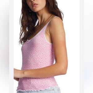 Billabong pink tank with white flowers